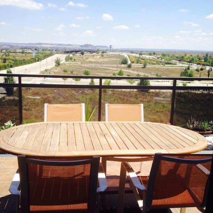 Atico, Piscina, Ac, Wi-Fi Y Parking Gratis, Gran Terraza, Vut 47-79 Apartman Arroyo de la Encomienda Kültér fotó